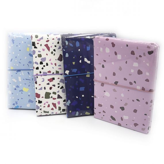 Блокнот на гумці А-5 40аркушів лінія, тверда обкладинка, кремовий блок, Конфеті Блокнот на гумці А-5 40аркушів лінія, тверда обкладинка, кремовий блок, Конфеті