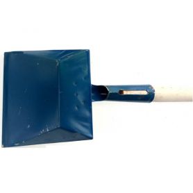 Совок для мусора металлический с длинной деревянной ручкой Совок для мусора металлический с длинной деревянной ручкой